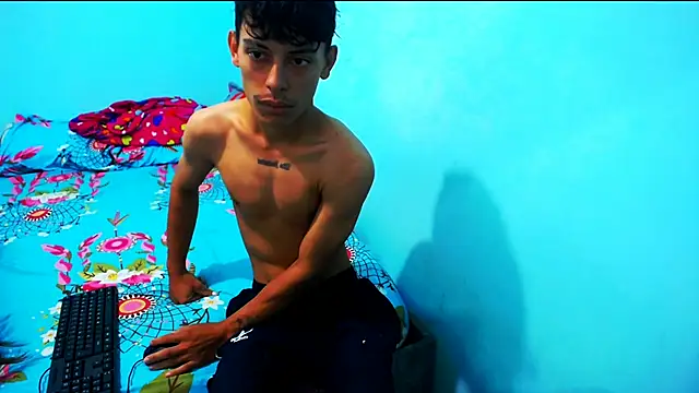 Maicol Garcia online show from 12/01/25, 06:24