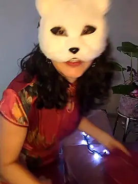 GinnyDelice online show from 03/03/25, 02:04