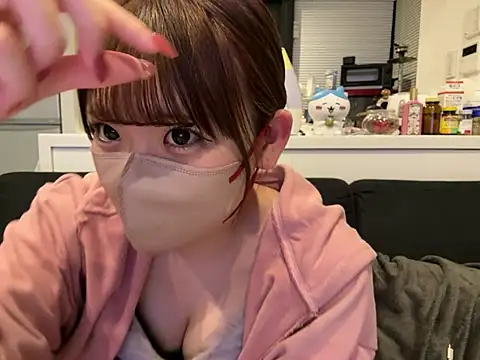 Snapshot of shina_mo_n_ch chatting on 03/08/25, 02:08 shina mo n ch online show from 03/08/25, 02:08