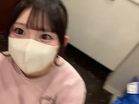 Snapshot of shina_mo_n_ch chatting on 11/01/25, 07:43 shina mo n ch online show from 11/01/25, 07:43