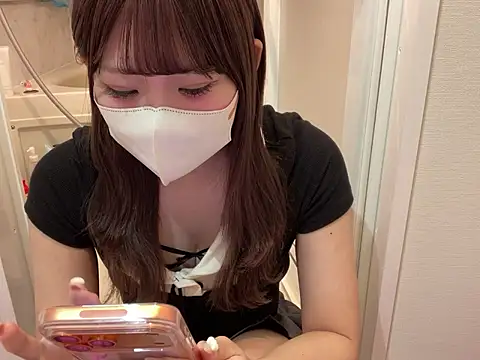 Snapshot of shina_mo_n_ch chatting on 05/23/26, 12:27 shina mo n ch online show from 05/23/26, 12:27
