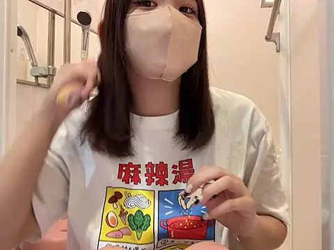 Snapshot of shina_mo_n_ch chatting on 07/26/26, 07:26 shina mo n ch online show from 07/26/26, 07:26