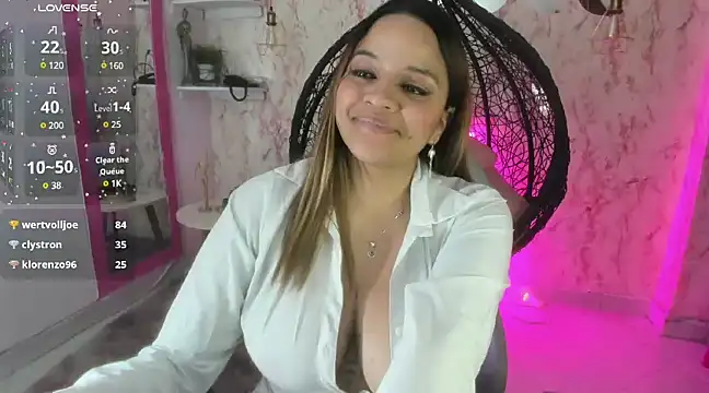 victoria  floyd online show from 01/29/25, 01:48