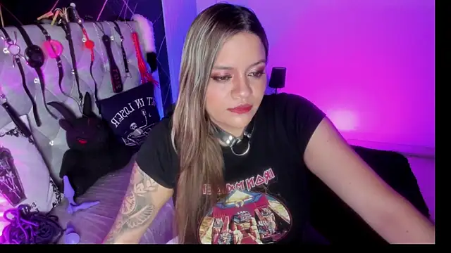 victoria  floyd online show from 09/22/25, 08:44