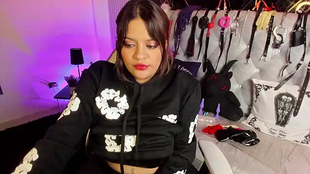 victoria  floyd online show from 01/10/26, 01:35