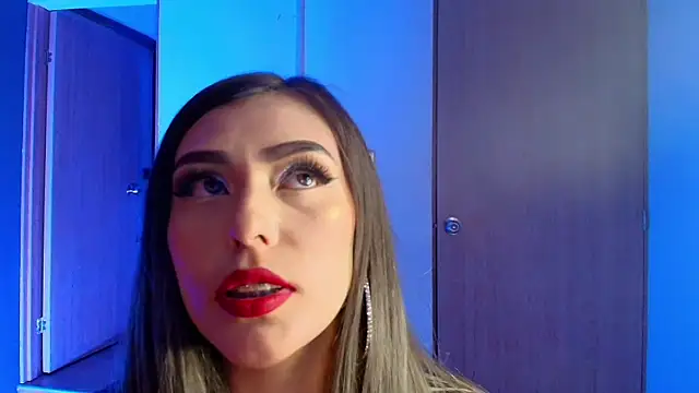 lucy queensss online show from 10/22/25, 08:41