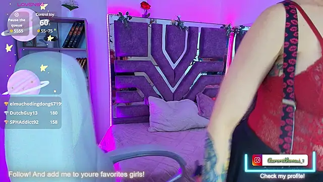 Aurora thomas  1 online show from 01/24/25, 04:17