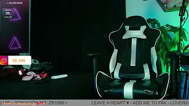 ZRD88 online show from 02/21/25, 08:07