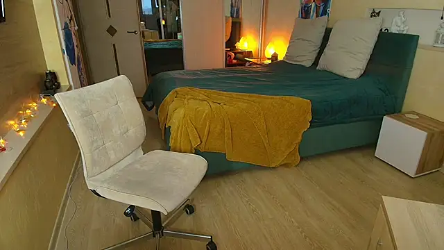 ReginaSparkle online show from 11/08/25, 04:01