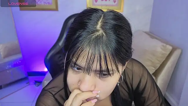 Paulette v online show from 03/23/26, 01:04