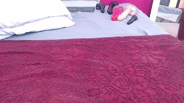 tinyy whore18 online show from 01/20/25, 05:37