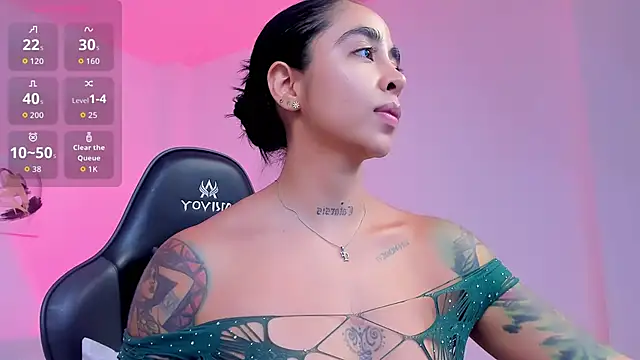 sophierooy22 online show from 02/10/26, 03:05