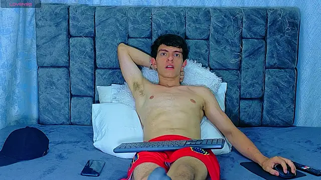 Ricardo fernandez69 online show from 05/19/26, 07:42
