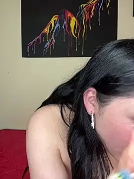 Snapshot of Emmie_Hot chatting on 02/10/25, 07:17 Emmie Hot online show from 02/10/25, 07:17