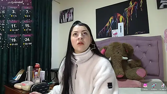 Emmie Hot online show from 01/19/26, 12:09