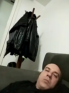 Snapshot of arveia chatting on 03/15/26, 05:52 arveia online show from 03/15/26, 05:52