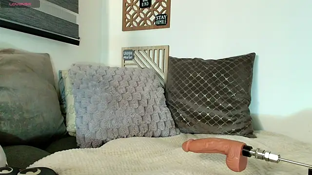 love sharol  online show from 09/15/25, 11:27