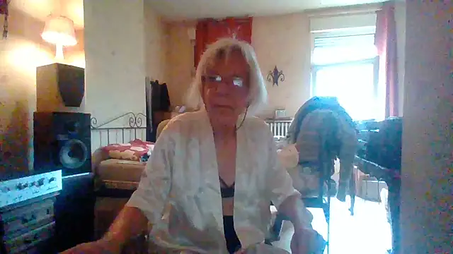 rosanetrav online show from 06/29/26, 05:57