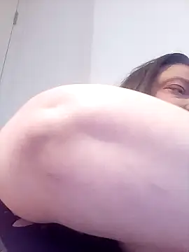 HotHornyEmmaX online show from 02/10/25, 12:29