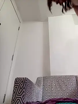 HotHornyEmmaX online show from 03/01/25, 04:11