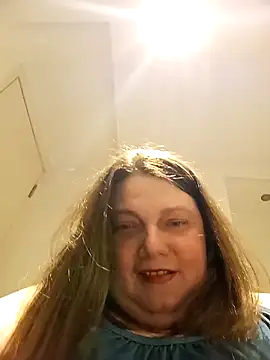 HotHornyEmmaX online show from 03/19/26, 10:14