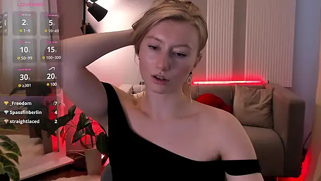 Snapshot of Rachel_Rut chatting on 02/28/25, 11:36 Rachel Rut online show from 02/28/25, 11:36