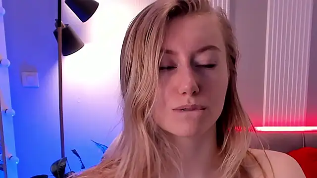 Snapshot of Rachel_Rut chatting on 03/14/25, 11:01 Rachel Rut online show from 03/14/25, 11:01