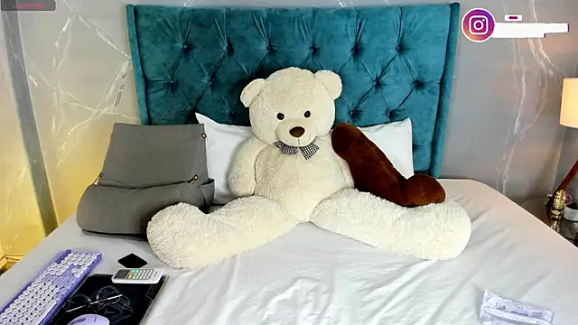 fierygroup online show from 04/11/26, 01:32