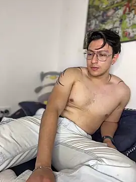 Amon  ashford online show from 04/03/26, 02:09