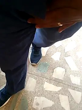 Snapshot of Raj41 chatting on 03/05/25, 04:24 Raj41 online show from 03/05/25, 04:24