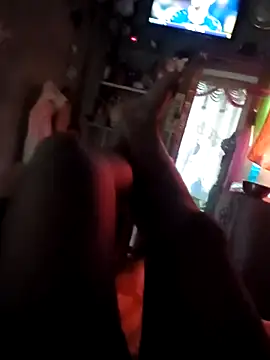 Snapshot of Raj41 chatting on 10/29/25, 08:27 Raj41 online show from 10/29/25, 08:27