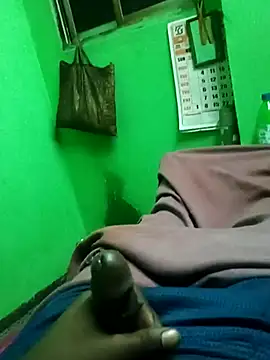 Snapshot of Raj41 chatting on 11/17/25, 12:05 Raj41 online show from 11/17/25, 12:05