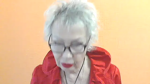 NessyJenixs online show from 10/18/25, 06:48