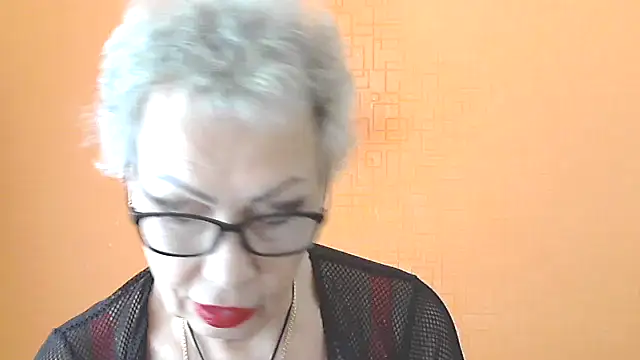 NessyJenixs online show from 10/29/25, 06:59