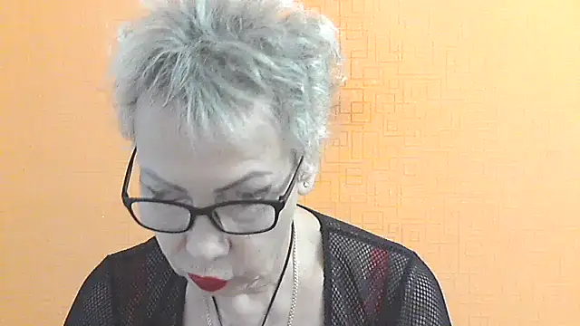 NessyJenixs online show from 11/10/25, 07:40