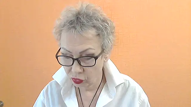 NessyJenixs online show from 11/23/25, 07:30