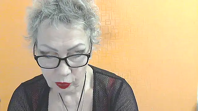 NessyJenixs online show from 12/23/25, 07:39