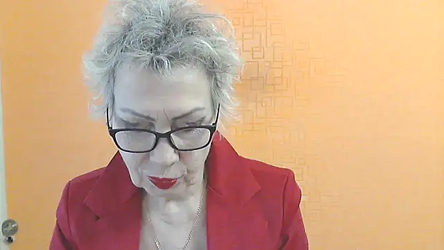 NessyJenixs online show from 02/08/26, 08:29