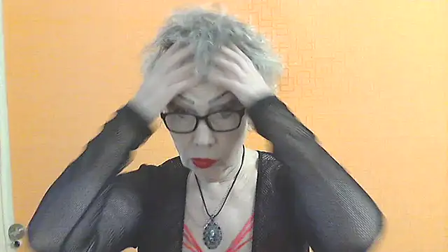 Snapshot of NessyJenixs chatting on 05/13/26, 01:30 NessyJenixs online show from 05/13/26, 01:30