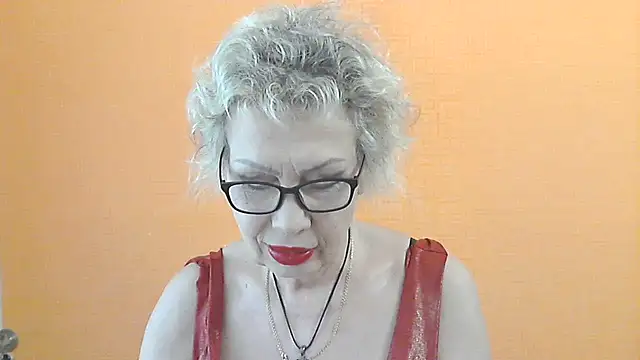 Snapshot of NessyJenixs chatting on 05/28/26, 01:19 NessyJenixs online show from 05/28/26, 01:19