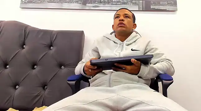 carlos alber12 online show from 03/05/25, 07:17