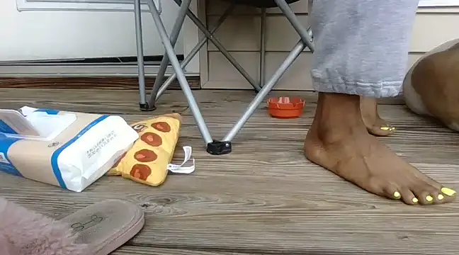 theprettysoles online show from 03/13/25, 06:23