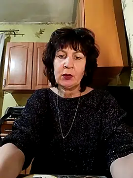 Snapshot of Laura_Kiss chatting on 03/08/25, 04:50 Laura Kiss online show from 03/08/25, 04:50