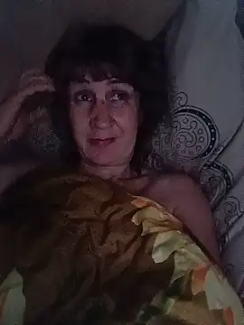 Laura Kiss online show from 06/01/26, 08:10