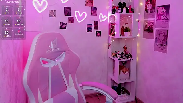 Snapshot of KristineBeauty chatting on 05/02/26, 08:52 KristineBeauty online show from 05/02/26, 08:52