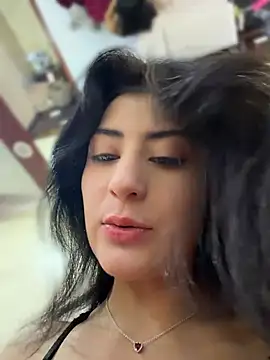 fiorella paris online show from 04/08/26, 04:51