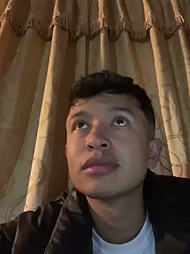 Snapshot of sebaxx8_ chatting on 02/02/25, 01:45 sebaxx8 online show from 02/02/25, 01:45