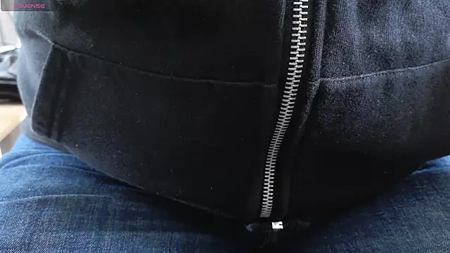 Snapshot of IndienTiger chatting on 03/23/26, 08:18 IndienTiger online show from 03/23/26, 08:18