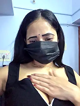 Hot honey77 online show from 10/11/25, 12:04