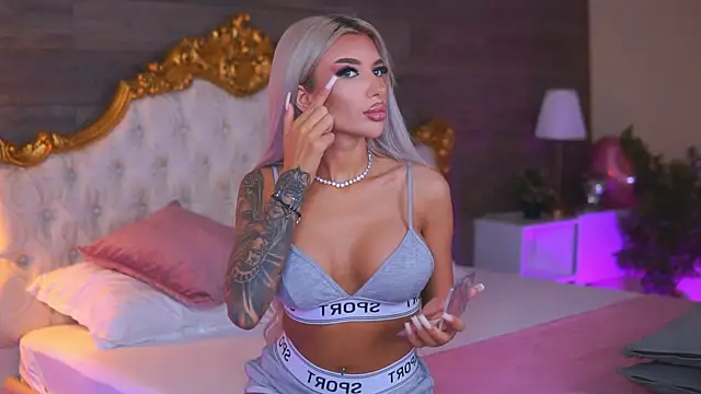 Juicy Jessye online show from 04/18/26, 08:09